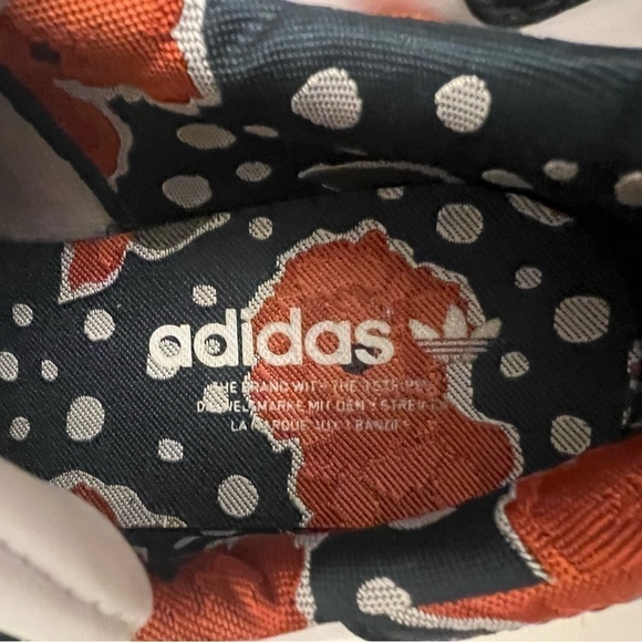 Adidas Stan Smith Floral Lace Up Sneakers, special red and white fabric - Picture 4 of 5